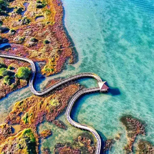 The lagoon of Caleri